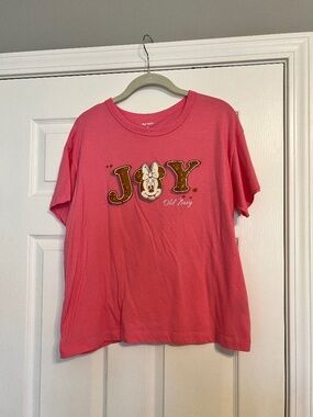 Old Navy Womens Disney Minnie Mouse Holiday Graphic T-shirt Pink